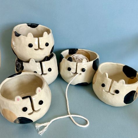 Sunday Crafternoon - Yarn Bowl - December 7th, 2025 - 3:00-5:00pm